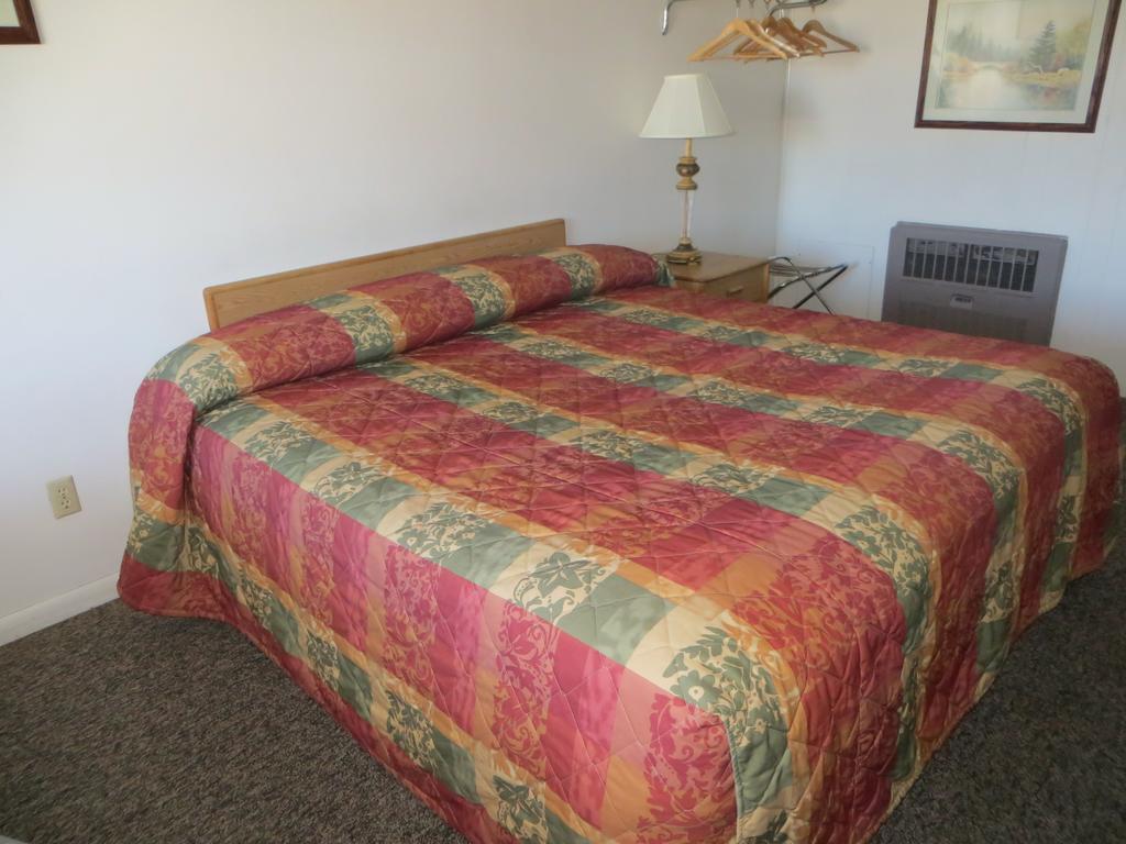 Capri Motel สก็อตส์บลัฟฟ์ ห้อง รูปภาพ